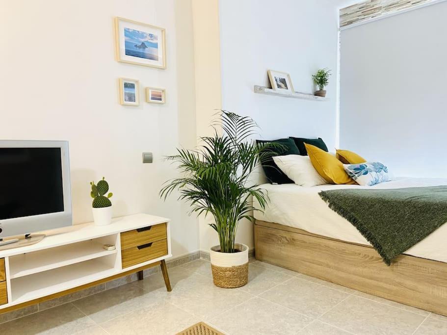 Alterhome Luminoso Estudio Con Piscina Y Maravillosas Vistas Torremolinos Exteriér fotografie